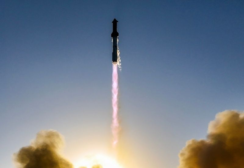 SpaceX דוחה את תוכנית המארס כדי להתמקד בחלג בשנת 2026.
