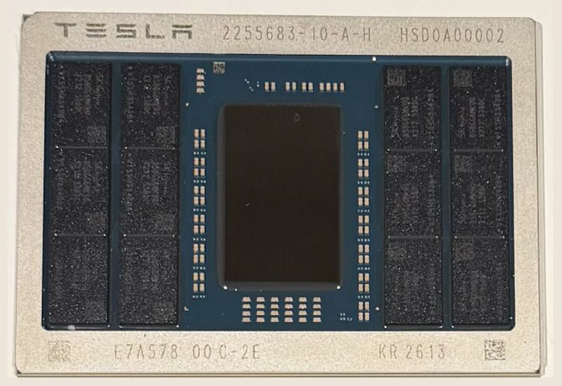 SpaceX מתכננת לשחרר מעבד גרפי משלה בשיתוף עם Tesla, אך היא רואה בפרויקט זה סיכון.