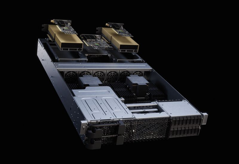 פוקסקון מצפה להכנסות מרשימות מהצמיחה בביקוש למכונה מלאכותית