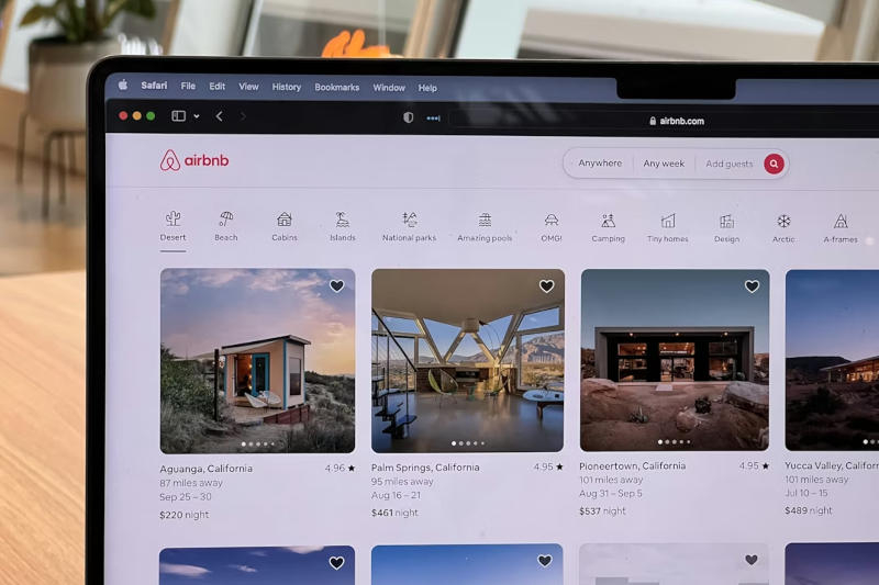 ה-IA מייצרת 60 % מהקוד החדש של Airbnb, וה-40 % הנותרים של שאלות התמיכה הטכנית מטופלים בעצמה.