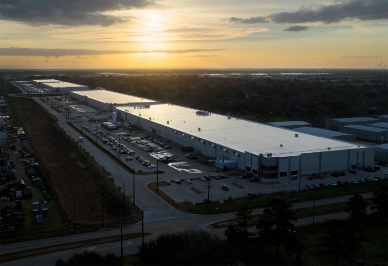 מַק־מִינִי עם כתובות "בּוֹנֵא בְּארה"ב" יופיעו עד סוף השנה, אך סביר שהמספר שלהם יהיה מוגבל.