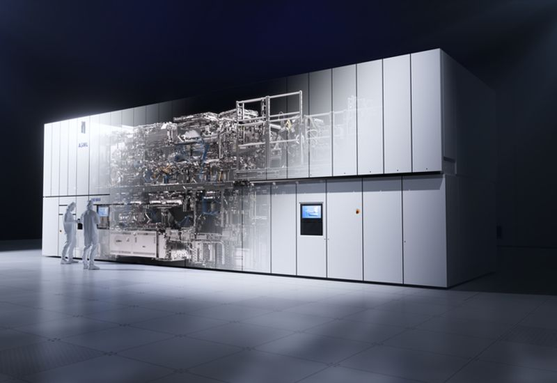 אסמ"ל מתכננת שימוש נרחב בטכנולוגיית High‑NA EUV כבר בשנה הבאה לייצור שבבים עם גודל טרנזיסטורים של 1,4 נומטר ומטה.