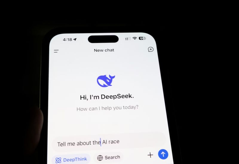אנתרופיק תוקפה שלוש חברות סיניות על “דיסטילציה” של מודלי ה‑AI שלהן