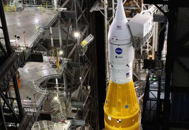 הנאס"א תכננה את השיגור של משימת הארתיס II לירח ב-1 באפריל, אך בשם משתמשת במשחק מילים "עסק לא מציאותי"