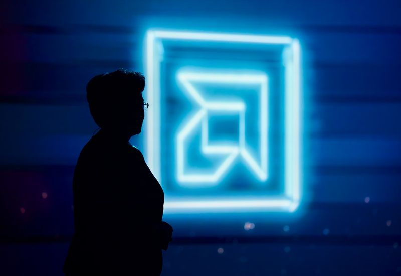 אמד השיגה שווי שוק של 454 מיליארד דולר, חורגת מהאינטל בכמעט רבעה.