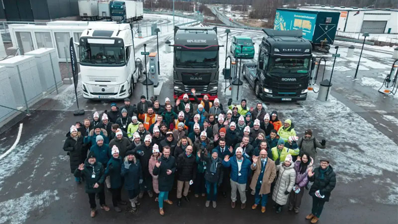 שבדיה הציגה מטענת 1,2 מג'וול לרכבים חשמליים – והקור לא עכב.