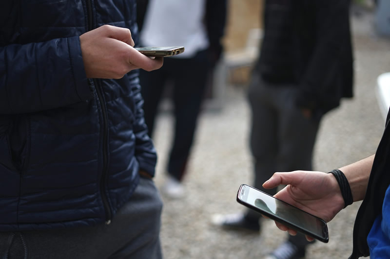 רוב הנוער האוסטרלי ממשיכים להשתמש ברשתות החברתיות, על אף הגבלות