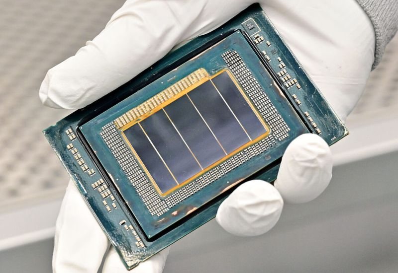 אינטל הכירה שבמעבר לתהליך טכנולוגי ultra-thin של 18 A היא מוערכת מחדש את יכולותיה שלה.