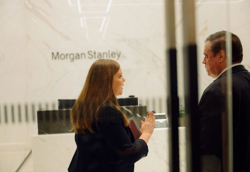 OpenAI תאסף עוד 10 מיליארד דולר משקיעים פרטיים כדי לכסות את ההוצאות על בינה מלאכותית.